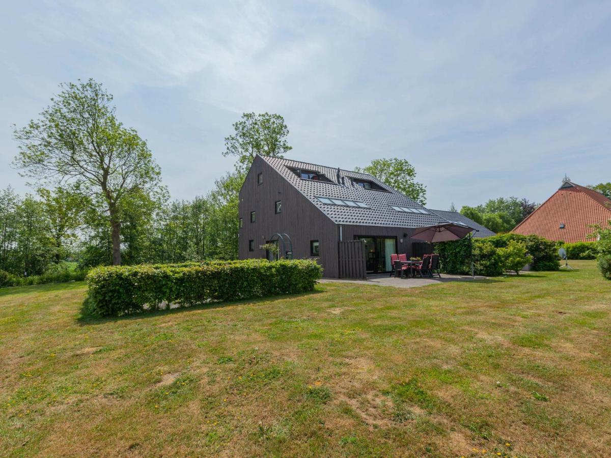 Luxury Holiday Home With Private Terrace Langweer Exteriör bild